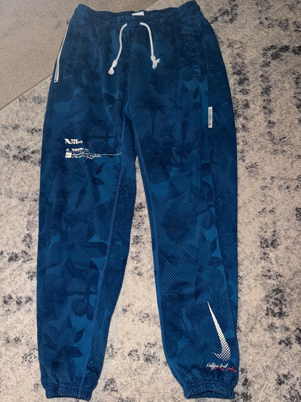 Nike standard issue joggers